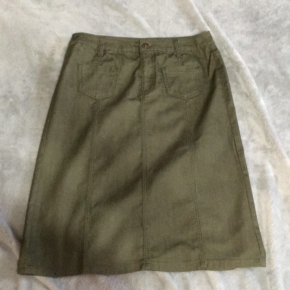 Women’s green denim skirt.